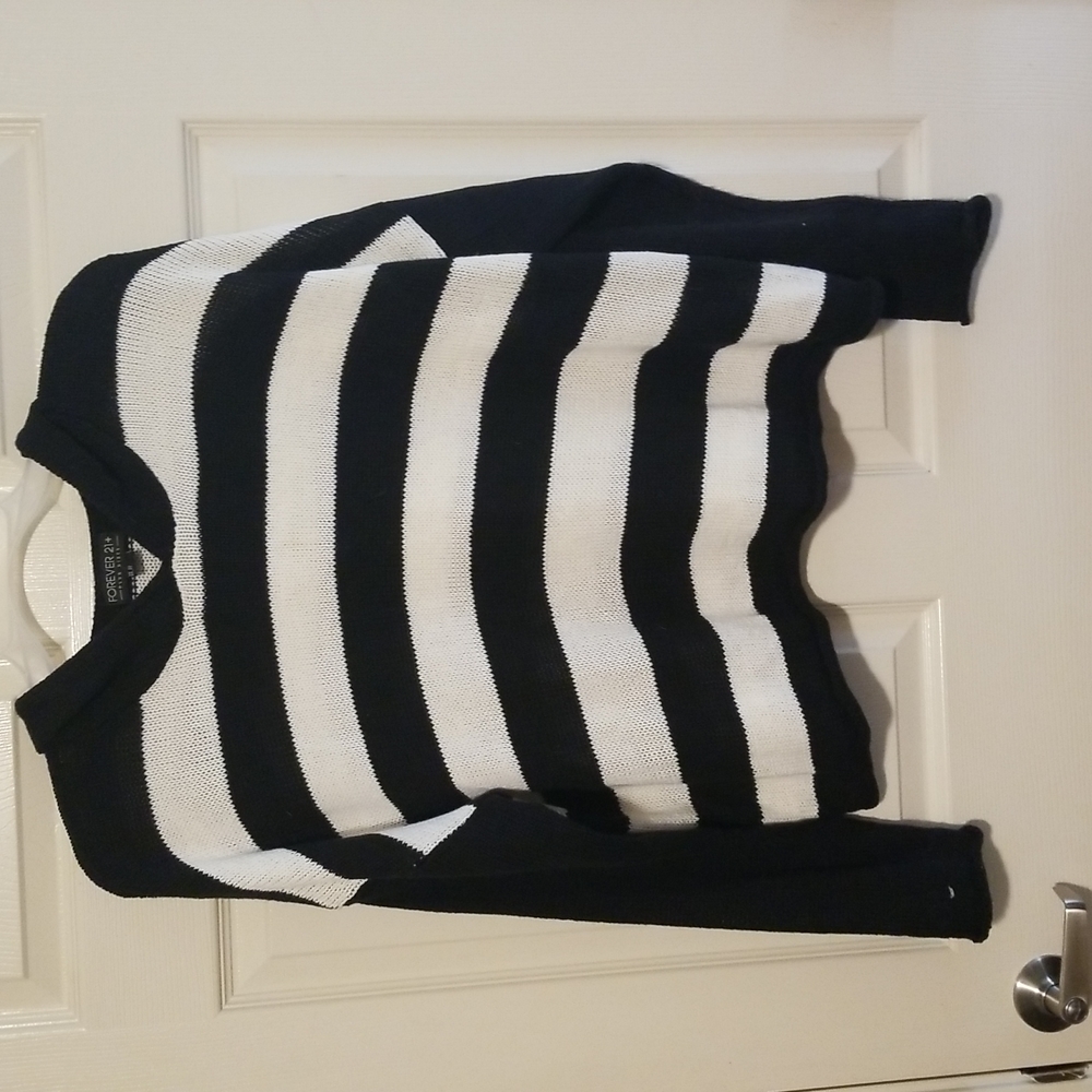 Forever 21 hooded knit top